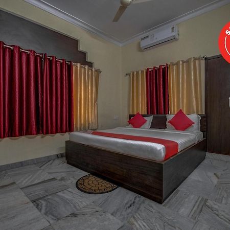 Oyo 12960 Hotel Adrija Солт-Лейк-Сити Экстерьер фото