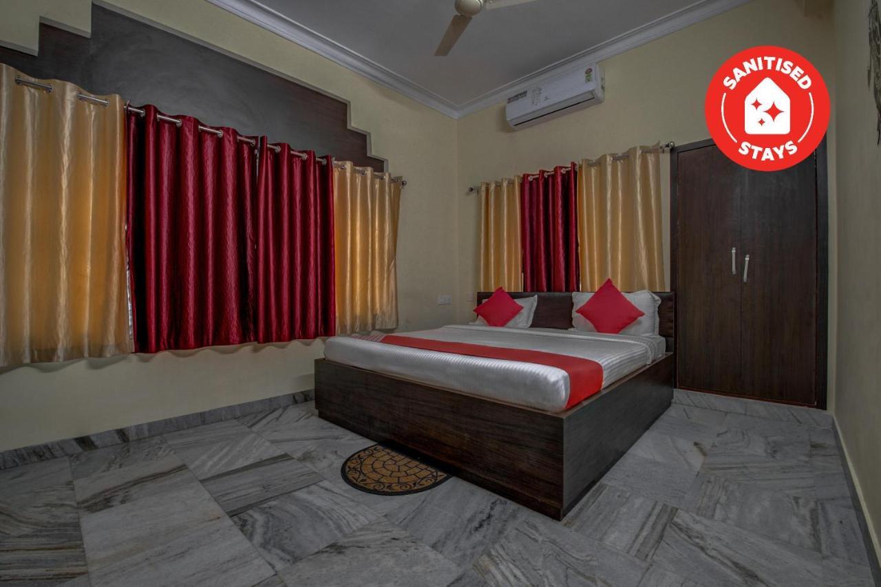 Oyo 12960 Hotel Adrija Солт-Лейк-Сити Экстерьер фото