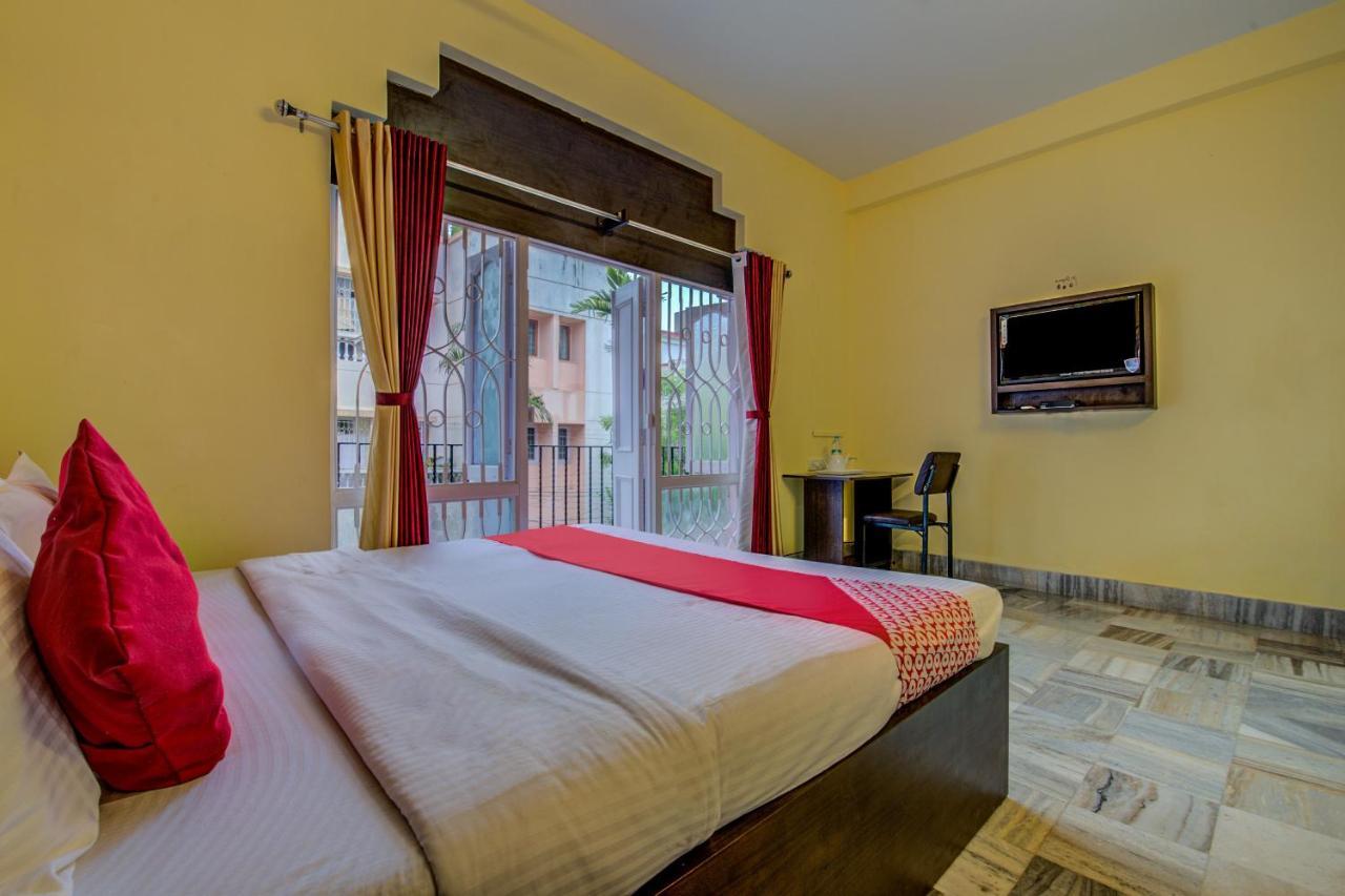 Oyo 12960 Hotel Adrija Солт-Лейк-Сити Экстерьер фото