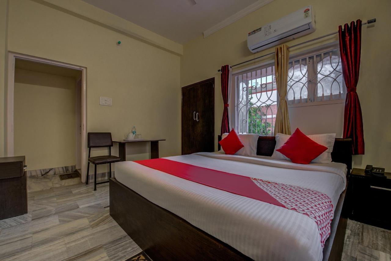 Oyo 12960 Hotel Adrija Солт-Лейк-Сити Экстерьер фото