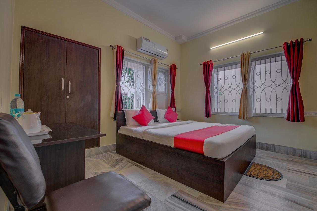 Oyo 12960 Hotel Adrija Солт-Лейк-Сити Экстерьер фото